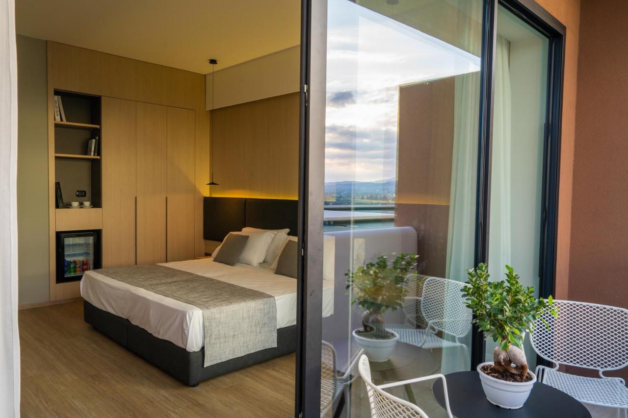 Hotel Costa Verde Чефалу Экстерьер фото